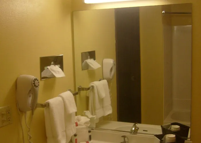 Hotel Super 8 By Wyndham Starved Rock