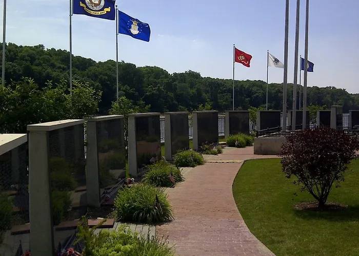 Super 8 By Wyndham Starved Rock