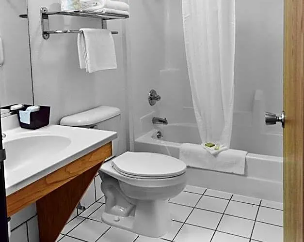 Hotel Super 8 By Wyndham Starved Rock 2*